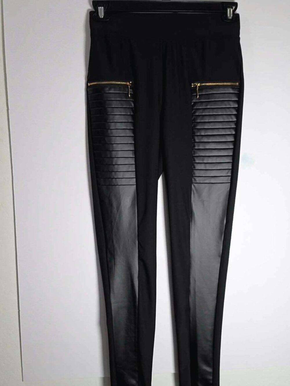 NWT Flamingals Black Faux Leather Moto Leggings, Gold Zipper, Pockets, Womens M